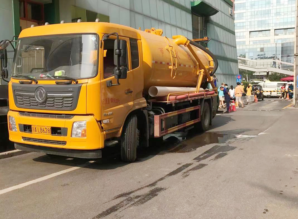 天景吸污车12方